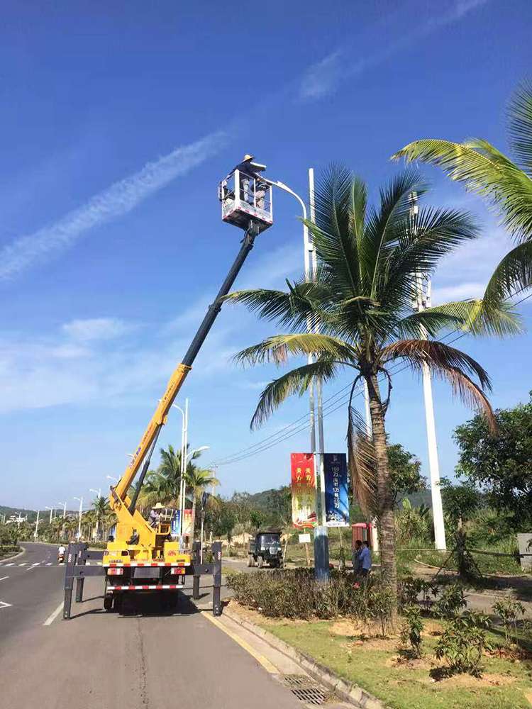 XCMG new 21m telescopic boom aerial work platform truck XGS5080JGKQ6 China aerial work truck price